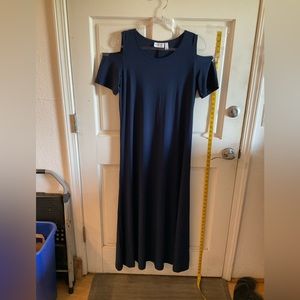 Attitudes by Renee beautiful cap sleeve  maxi dress